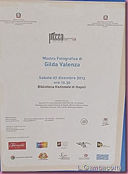 La menzogna sta nelle cose non fotografate.