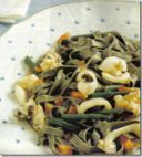 Tagliatelle al nero con seppioline e fagiolini