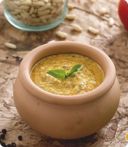 Pesto alla siciliana conosciuta con il nome dialettale di “Mataroccu”.