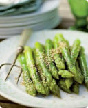 Asparagi con semi di sesamo.