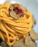 Maccheroni alla chitarra con tartufo nero e zafferano di L’Aquila.