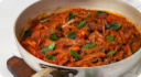 Lesso alla picchiapò, uno dei grandi piatti tipici della cucina popolare romana.