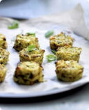 Bouchée di zucchine alla feta e formaggio fresco.