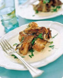 Agnello al forno in salsa di yogurt.