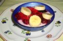 Crema di ricotta ai frutti di bosco con savoiardi e rum (senza uova)