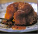 Torta con mele e panna.