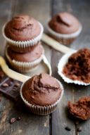 Muffins al cioccolato fondente vegan / Vegan dark chocolate muffins