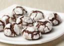 Come fare i biscotti chocolate crinkles con la ricetta facile