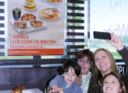 Festa della mamma 2014, a colazione da McDonald's con un selfie