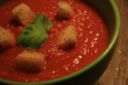 Come fare la zuppa al pomodoro per una calda minestra autunnale