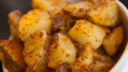 Le patate al forno con mollica, la ricetta veloce