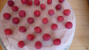La torta ai lamponi e cioccolato bianco con la ricetta facile