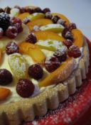 Crostata alla frutta con crema di formaggi