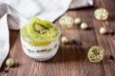 DOLCI al cucchiaio. Mousse dolce di robiola e kiwi