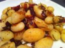 Le patate novelle al forno, come farle arrostite all'olio di rosmarino
