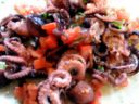 Peperoni grigliati in insalata con cozze e polpo