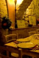 Alla Via di mezzo: un ristorante nel borgo antico di Torre del Colle, in Umbria