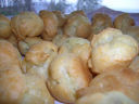 Ricette dolci: beignets ripieni di crema e miele