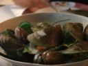 Bruschette di mare con cozze e vongole, la ricetta per l'antipasto sfizioso