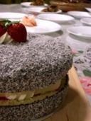 Ricetta dolce facile: torta vaniglia e cocco coperta di cioccolato