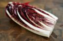 Gli strozzapreti con radicchio e speck per un veloce primo piatto