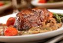 Come fare il roast beef con funghi porcini al forno