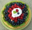 Come fare le torte di compleanno alla frutta e decorate per i bambini