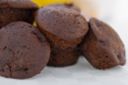 Ricetta dolce facile: muffin al cocco, cacao e fragole