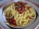 Ricetta mediterranea, pasta fresca con pomodori secchi