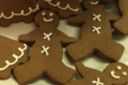 Ricetta facile per Natale: i biscotti da appendere all'albero