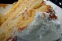 Ricetta dolce facile: torta al cocco e farina di mandorle