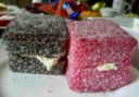 Ricetta dolce: torta soffice al cioccolato, fragola e cocco