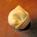 Ricette cinema: i tortellini in brodo di Storia di ragazze e di ragazze /1