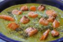 Ricette estive: vellutata fredda di zucchine con salmone