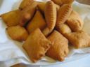 A Carnevale friggi le brighelle e farciscile con crema al cioccolato