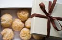 Castagnole morbide di Carnevale, la ricetta per cucinarle fritte e al forno