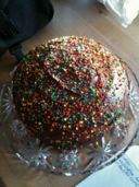 Torta al cioccolato per Carnevale, una variopinta golosità