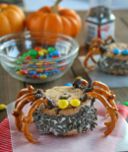 La festa di Halloween coi biscotti ragnetti è divertente!