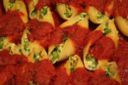 Ricette per Capodanno, conchiglioni ripieni al forno
