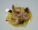 Gamberi su crema di finocchi, antipasto di pesce ad effetto