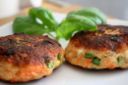 Ricette secondi piatti: hamburger di salmone light