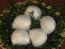 Mozzarella al profumo di menta, stuzzichini facili e gustosi