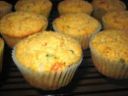 Ricetta dei muffins salati con mais e peperoncino