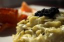 Primi piatti Vigilia di Natale, pasta con caviale e panna acida