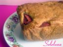 CAKE CON FRAGOLE, PISTACCHI E PEPE