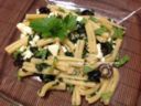 Caserecce con rucola e olive nere
