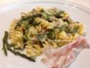 Fusilli con asparagi e guanciale