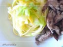 Tagliatelle Felicetti all’uovo con fegati di coniglio flambè e verdure saltate.