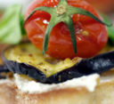Crostini di pollo e verdure grigliate