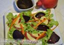 Insalata di Verdura e Frutta con Balsamico alla Melagrana